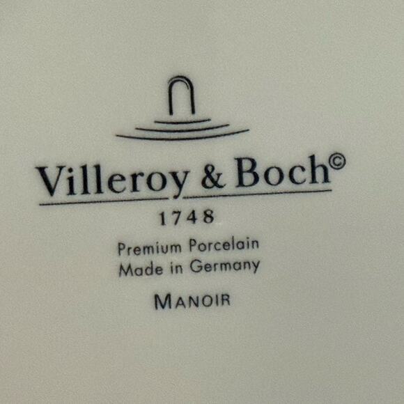 Villeroy & Boch Manoir‎ 1748 White Premium Porcelain 10" Dinner Plates Set of 2 - Picture 5 of 7